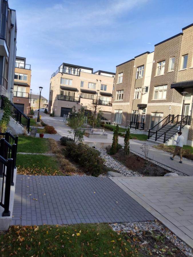 Wateridge Luxury Condos Ottawa Exteriör bild