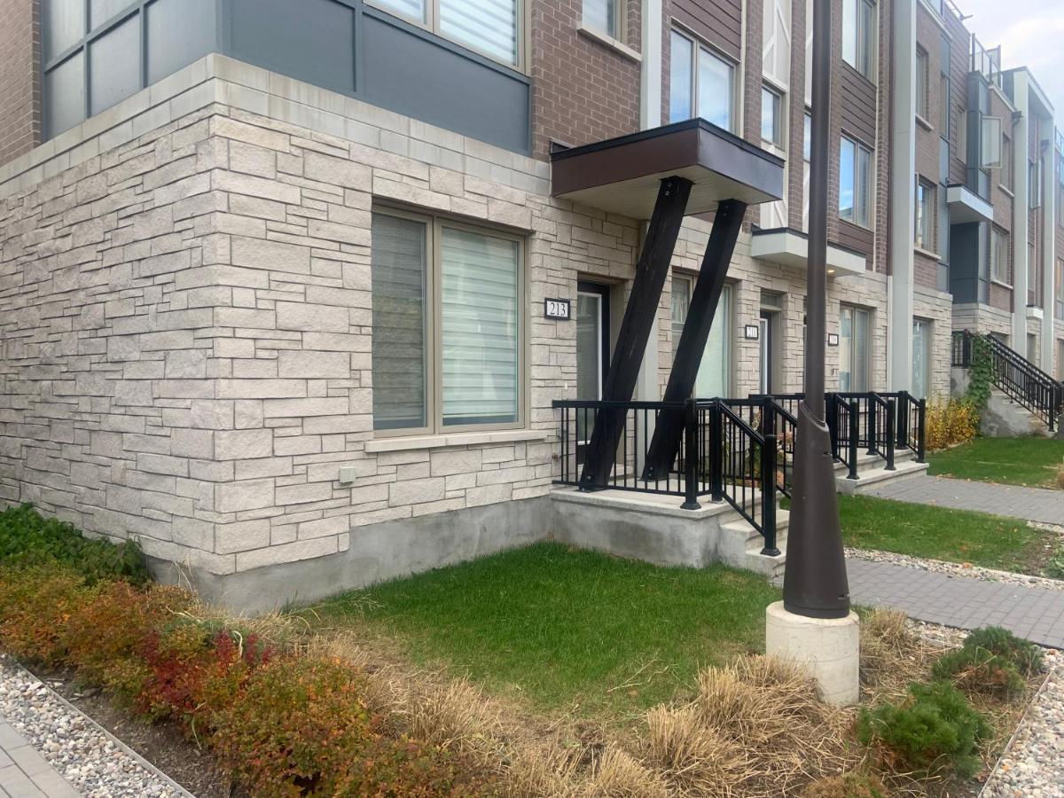 Wateridge Luxury Condos Ottawa Exteriör bild